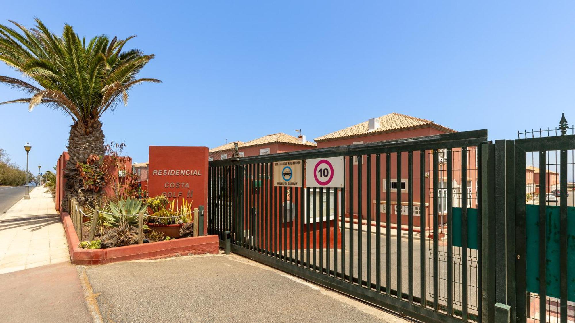 Apartamento Casa Costa Golf! Terraza Privada, Orientacion Sur, Fantastica Piscina, Parking, Wi-fi *